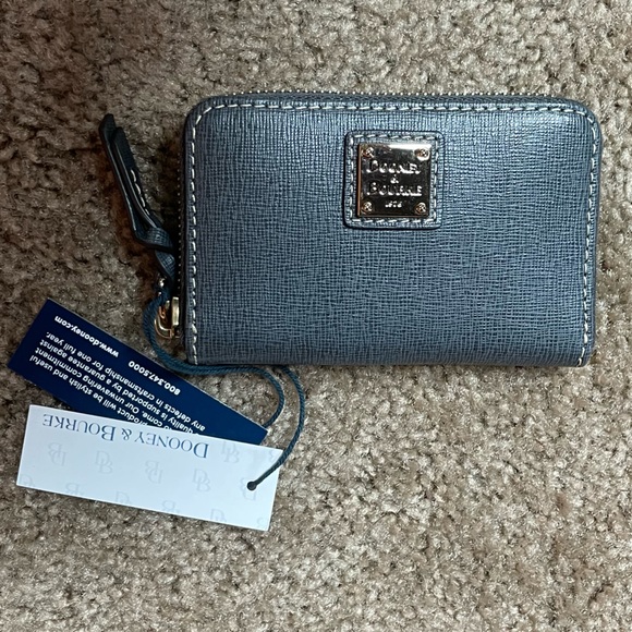 DOONEY & BOURKE SAFFIANO LARGE ZIP AROUND CREDIT CARD CASE. DARK GREY. NEW. - Picture 5 of 9